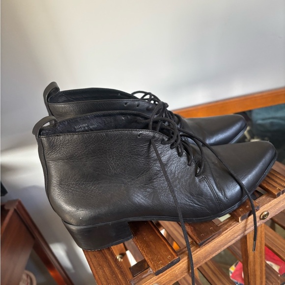 Grey City Leather Ankle Boot Size 8.5 - Picture 7 of 10